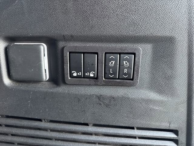 Used 2023 Chevrolet Tahoe RST w/ Luxury Package image 30