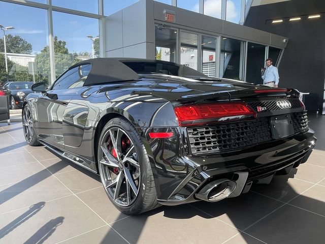 Certified 2023 Audi R8 V10 performance w/ Premium Package RWD image 4