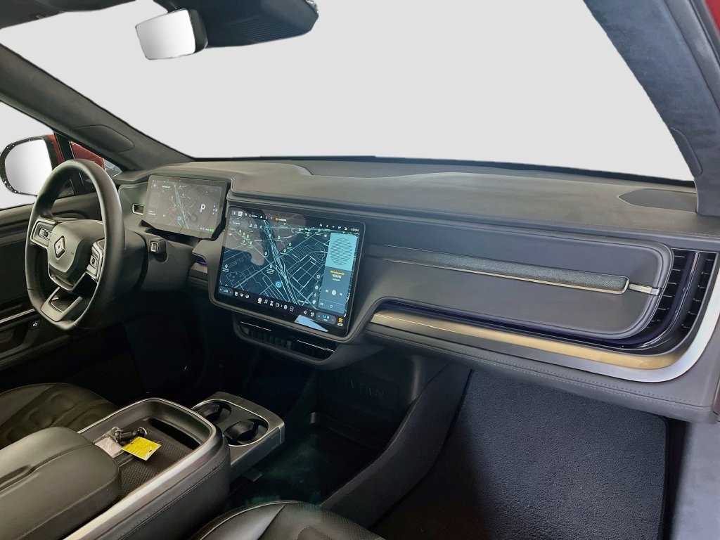 Used 2025 Rivian R1S Adventure Dual AWD/4WD image 31