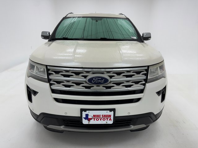 Used 2019 Ford Explorer XLT w/ Equipment Group 202A image 3