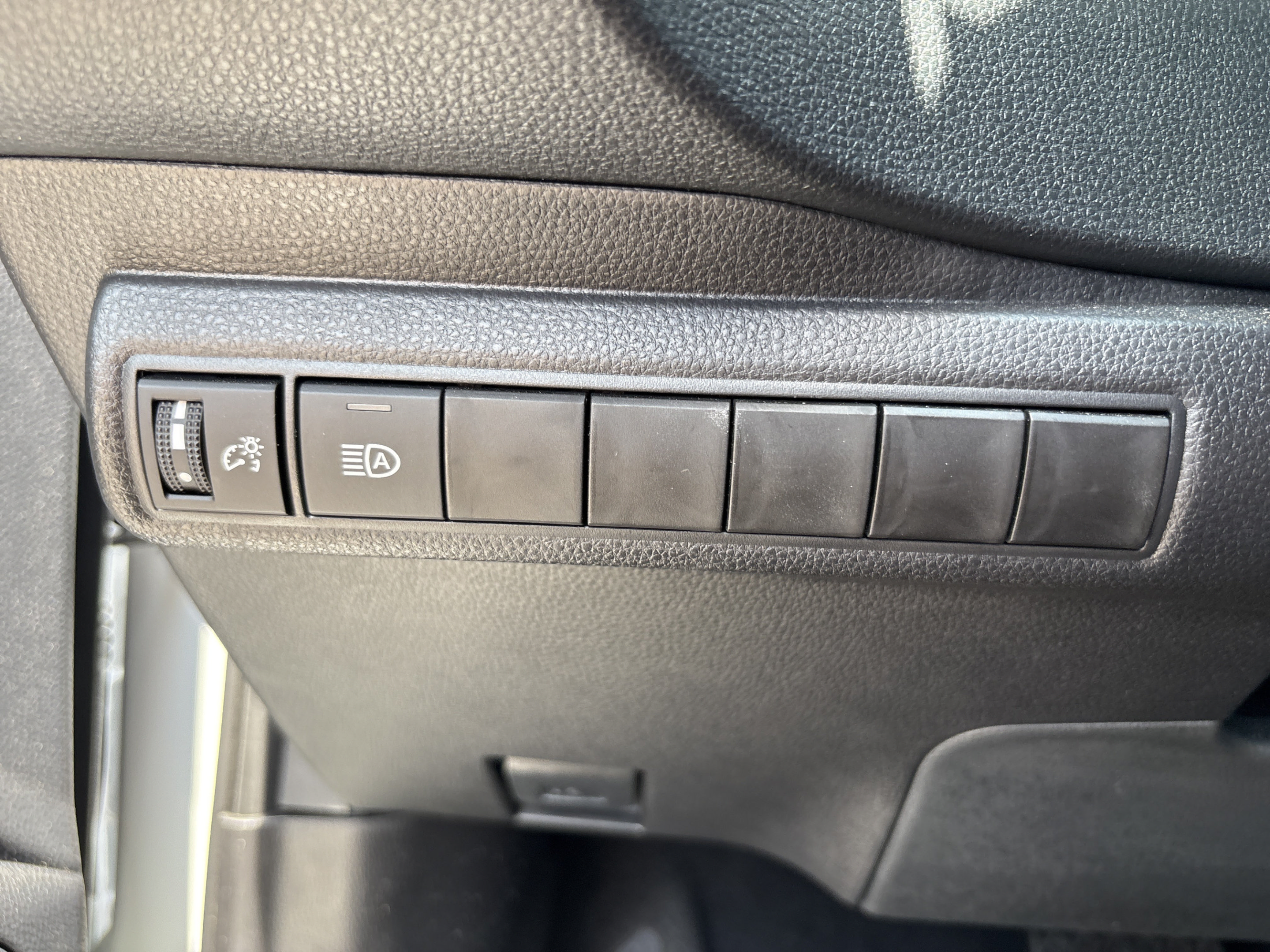Used 2026 Toyota Corolla LE FWD image 20