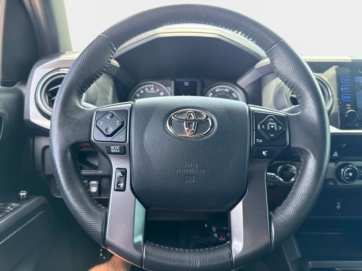 Used 2017 Toyota Tacoma TRD Sport w/ Tow Package AWD/4WD image 27