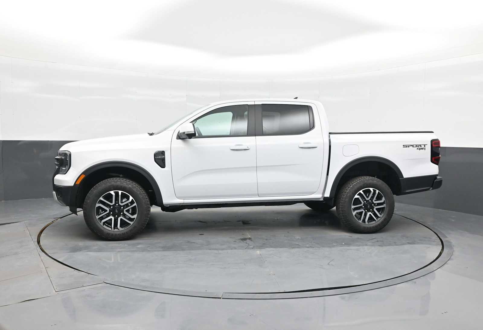 New 2025 Ford Ranger Lariat image 4