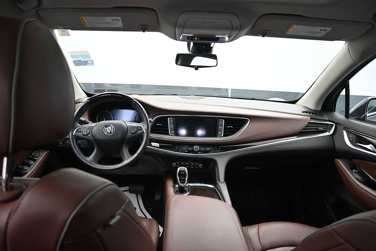 Used 2020 Buick Enclave Avenir w/ Avenir Technology Package AWD/4WD image 28
