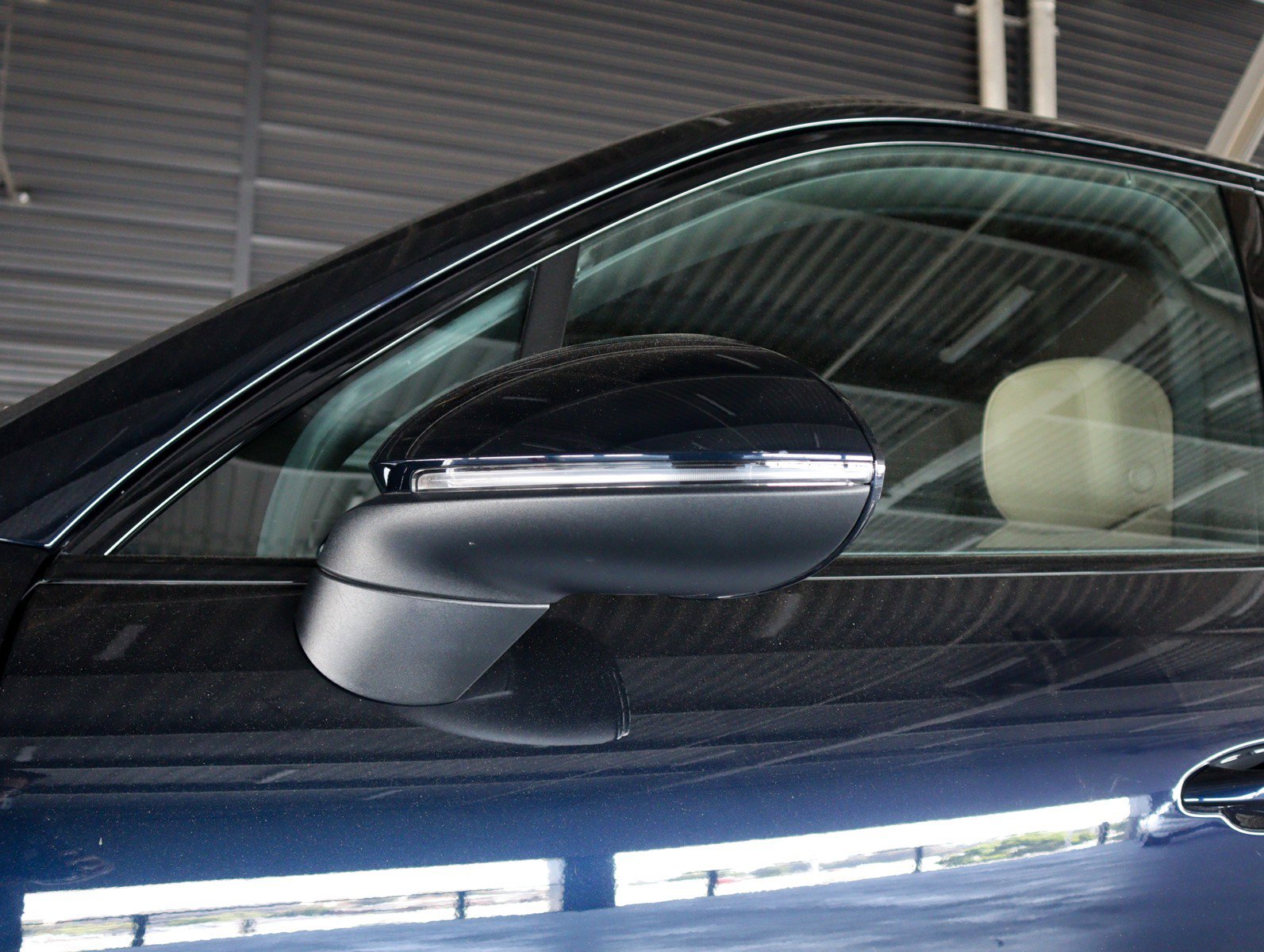 Certified 2023 Porsche Cayenne AWD/4WD image 24