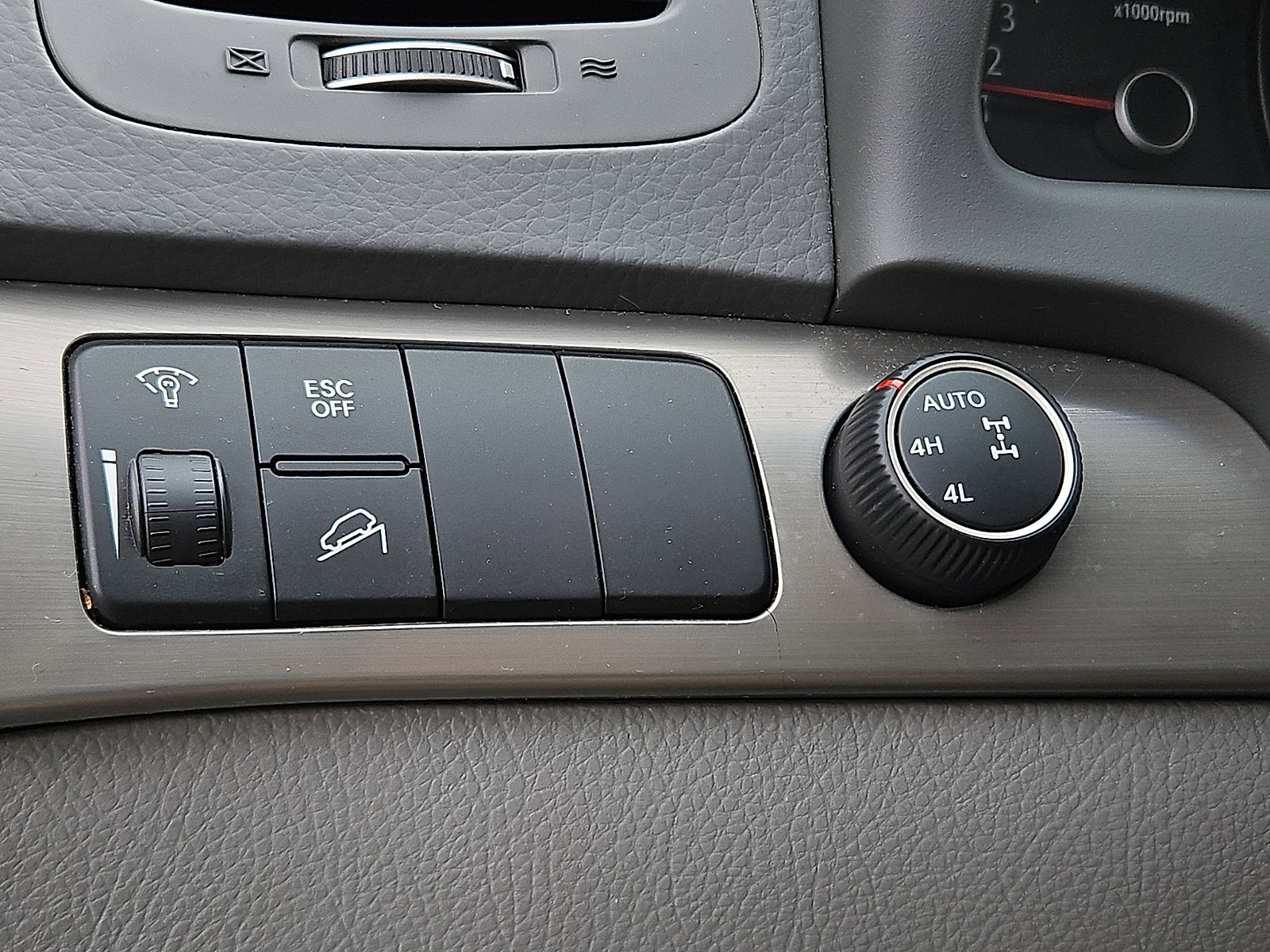 Used 2009 Kia Borrego EX image 26