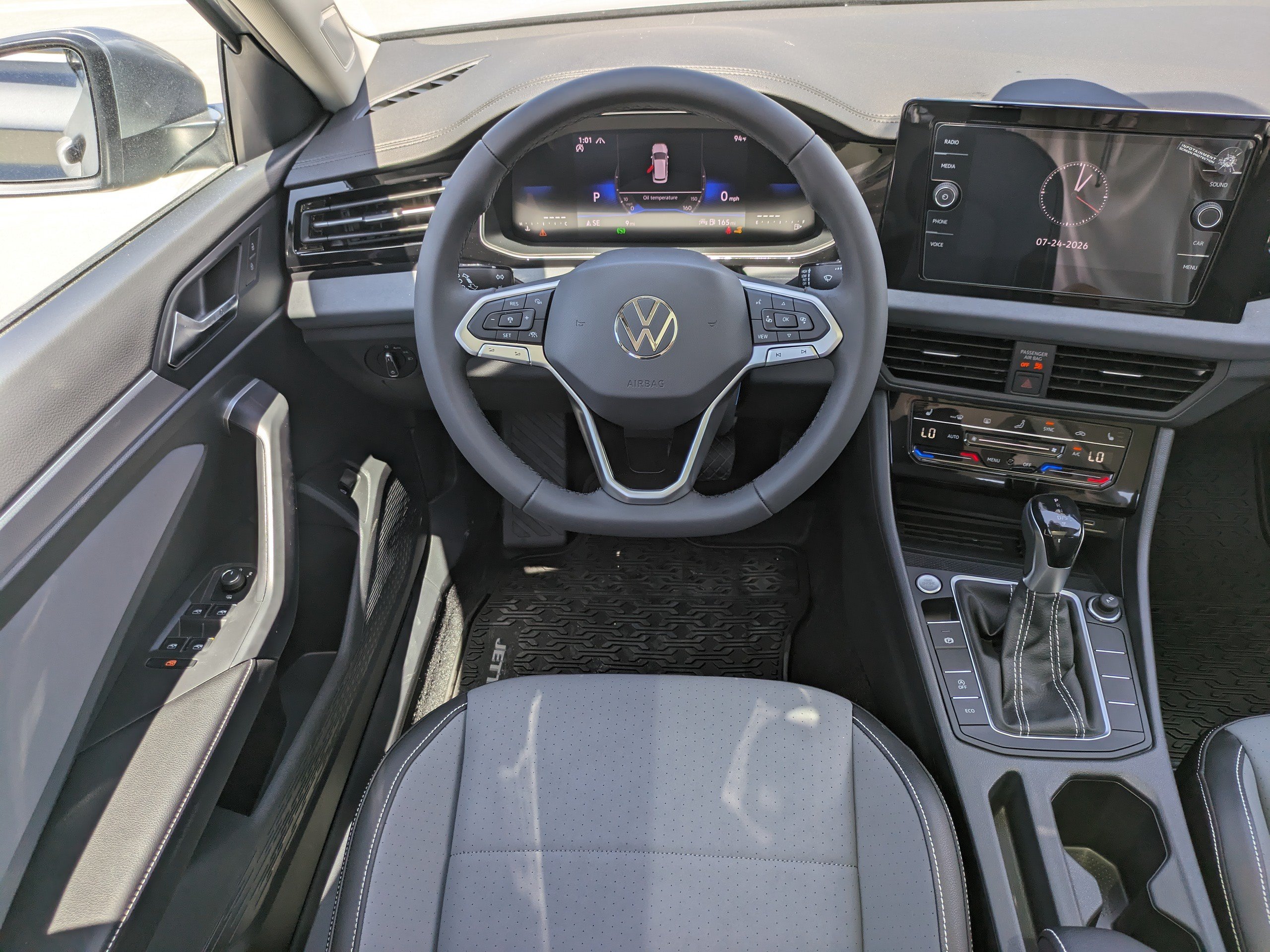 New 2026 Volkswagen Jetta SE FWD image 15