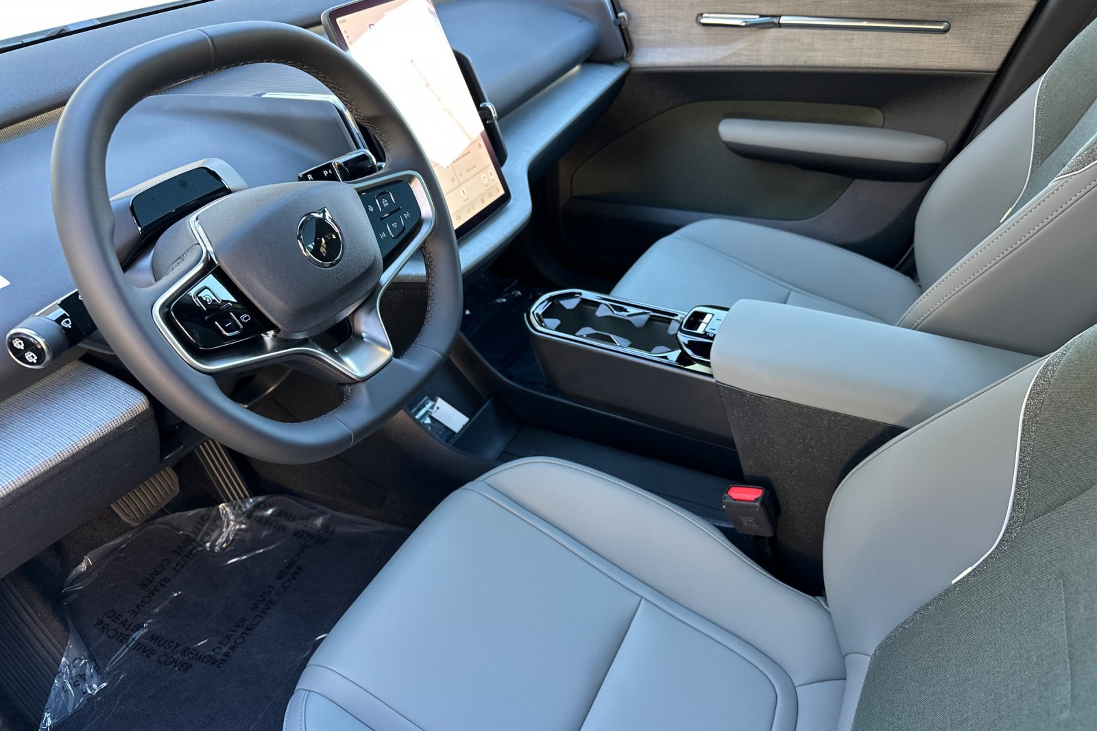 New 2026 Volvo EX30 Plus AWD/4WD image 7