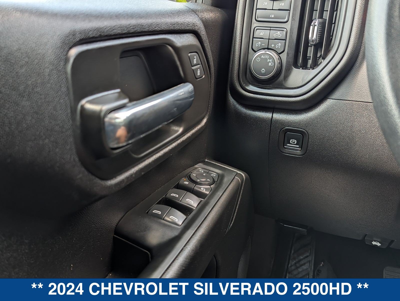 Used 2024 Chevrolet Silverado 2500 Custom w/ Custom Value Package AWD/4WD image 39