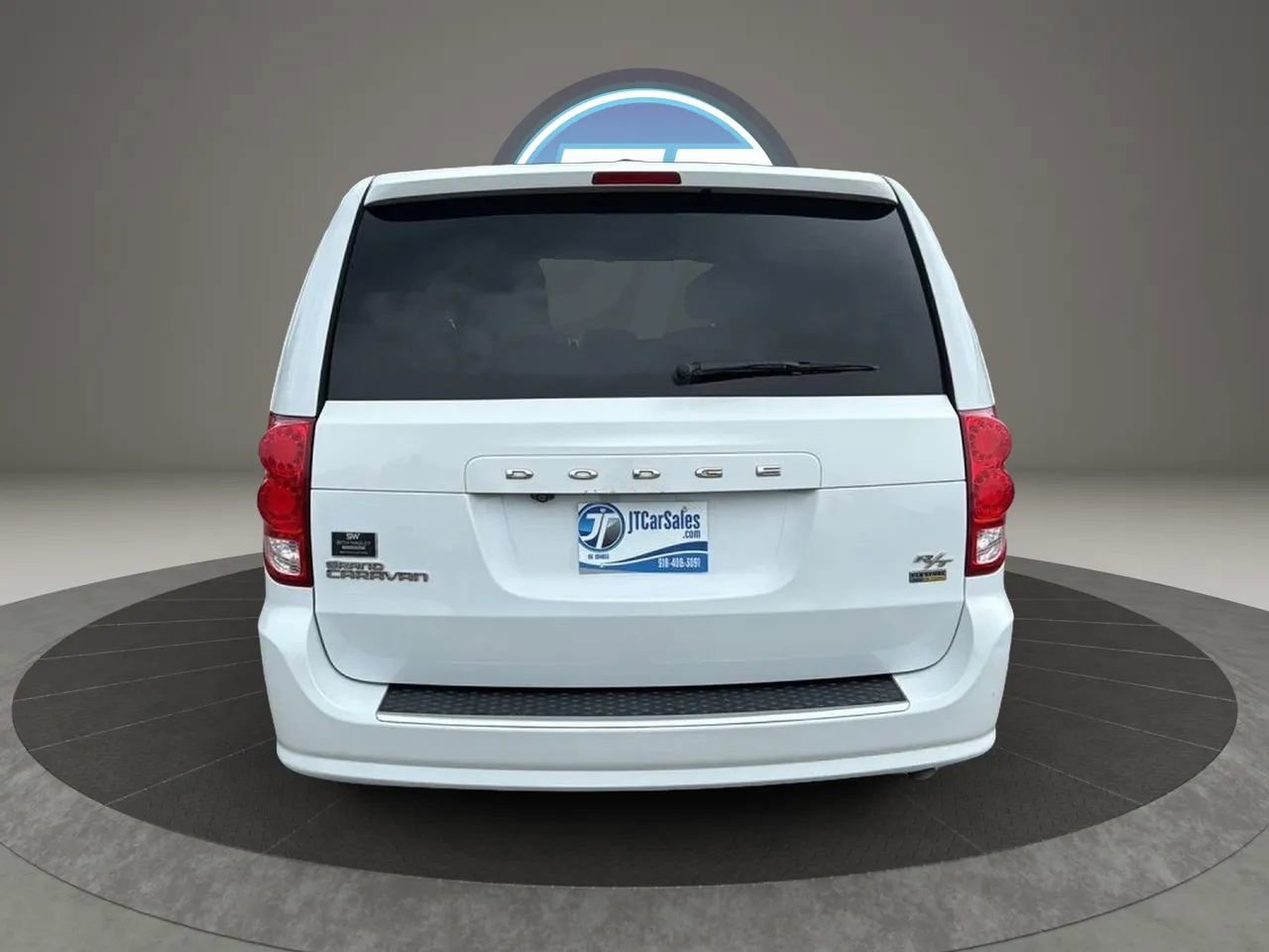 Used 2015 Dodge Grand Caravan R/T FWD image 10