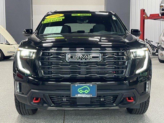 Certified 2026 GMC Acadia AT4 w/ Luxury Package AWD/4WD image 8
