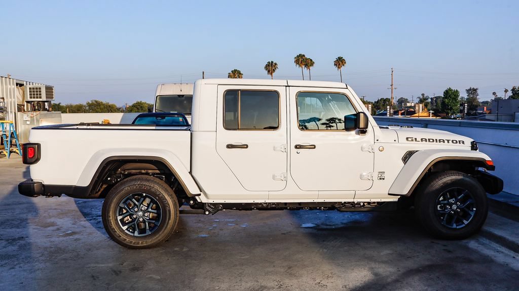New 2026 Jeep Gladiator Sport AWD/4WD image 13