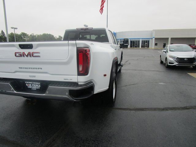 Used 2023 GMC Sierra 3500 SLT w/ SLT Premium Package AWD/4WD image 5