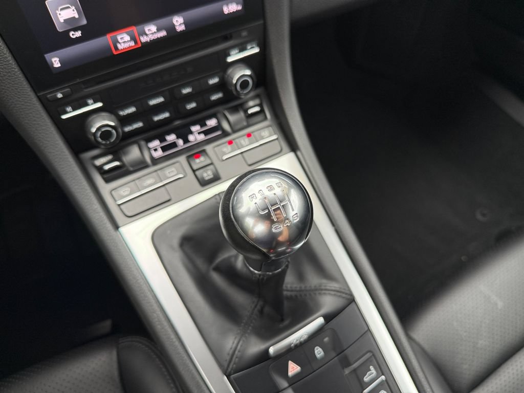 Used 2019 Porsche 718 Cayman RWD image 26