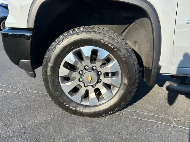Certified 2024 Chevrolet Silverado 2500 Custom w/ Custom Value Package AWD/4WD image 9