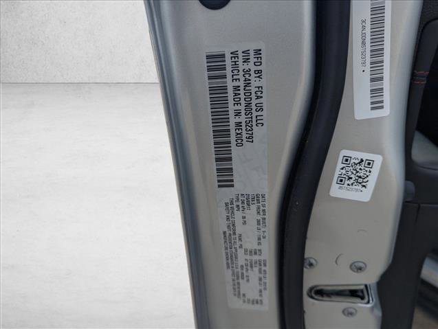 Used 2025 Jeep Compass Trailhawk image 17