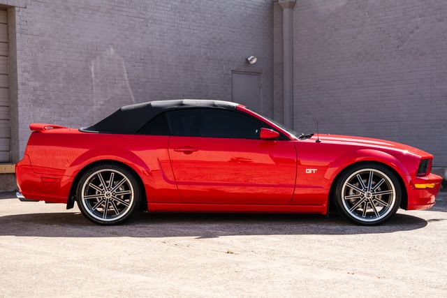 Used 2006 Ford Mustang GT Premium RWD image 30