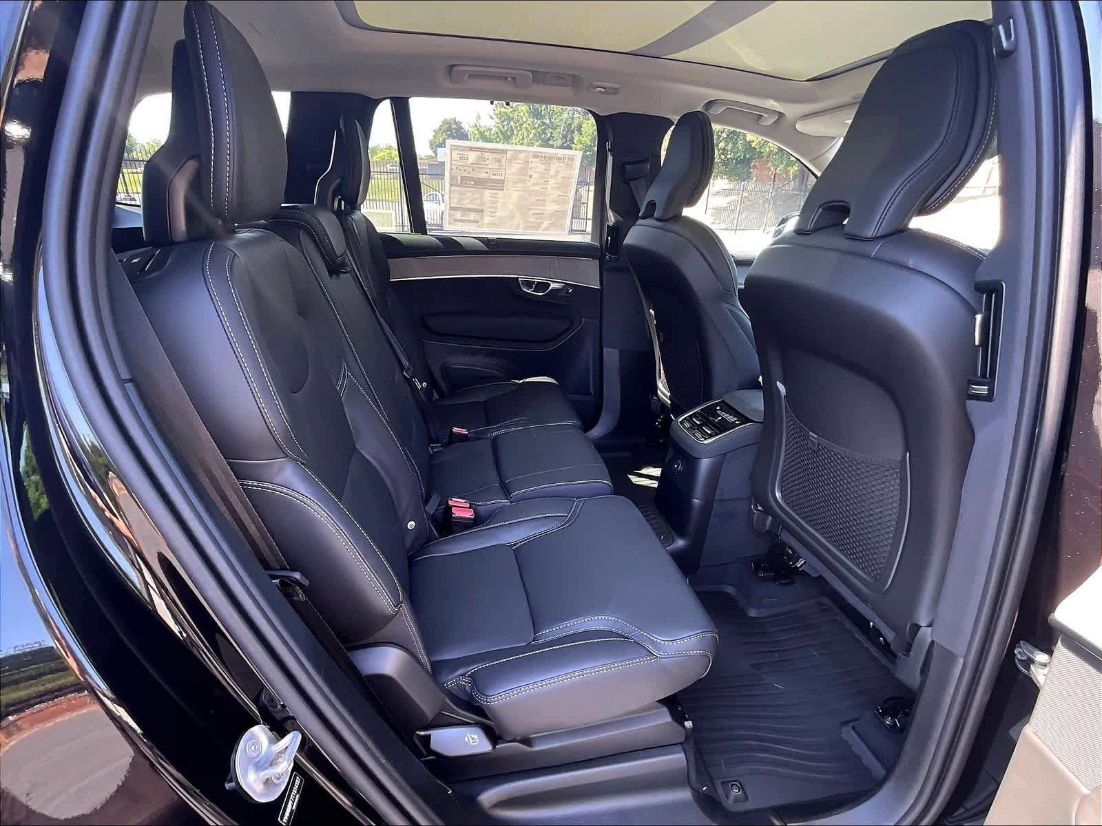 New 2026 Volvo XC90 T8 Ultra w/ Protection Package image 27