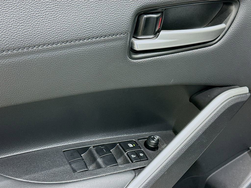 Used 2026 Toyota Corolla Cross XLE w/ Convenience Package image 18