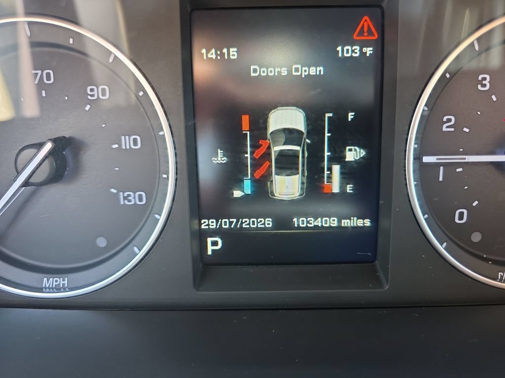 Used 2015 Land Rover LR2 AWD/4WD image 18