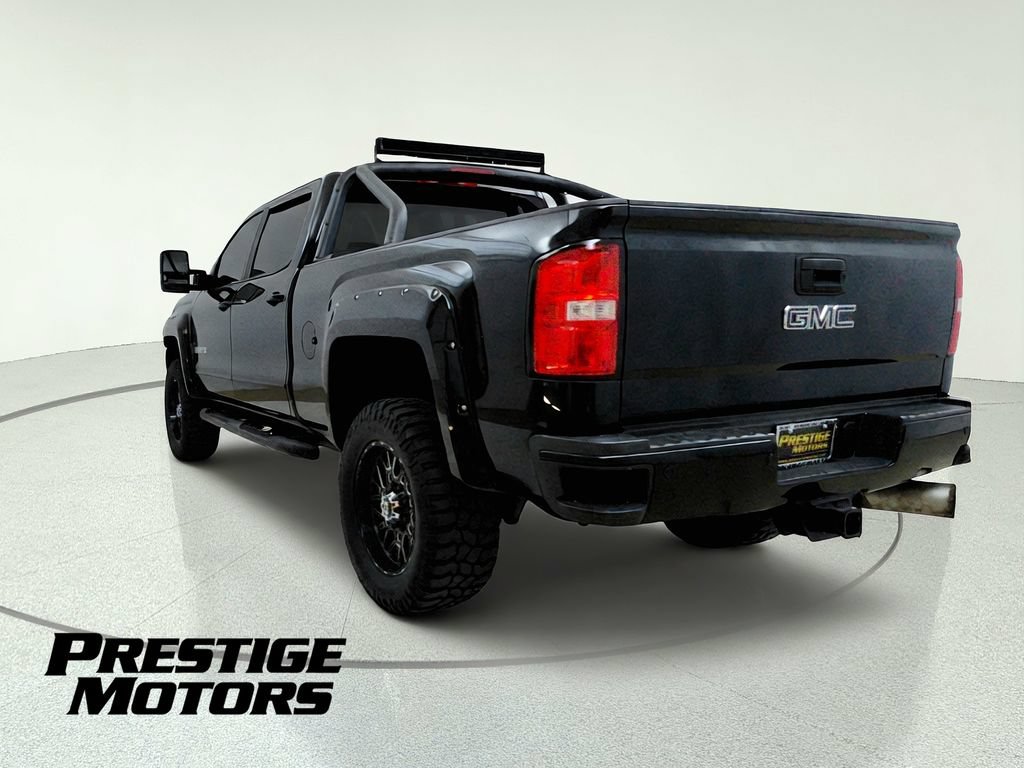 Used 2017 GMC Sierra 2500 SLT w/ All-Terrain HD Package AWD/4WD image 6