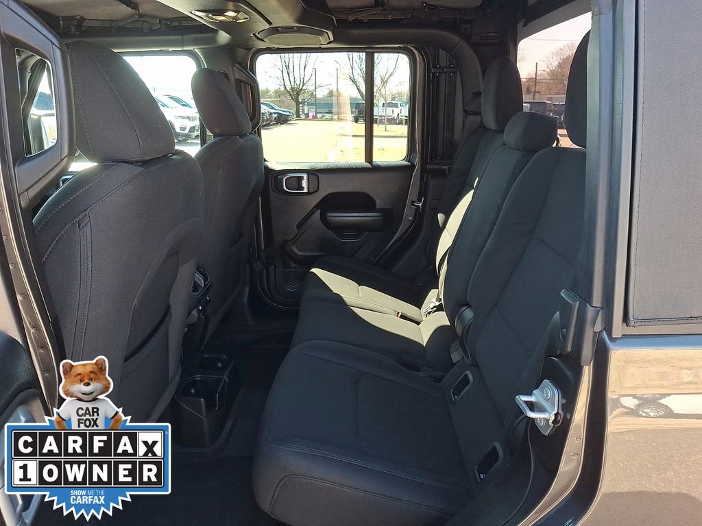 Used 2022 Jeep Gladiator Willys AWD/4WD image 10