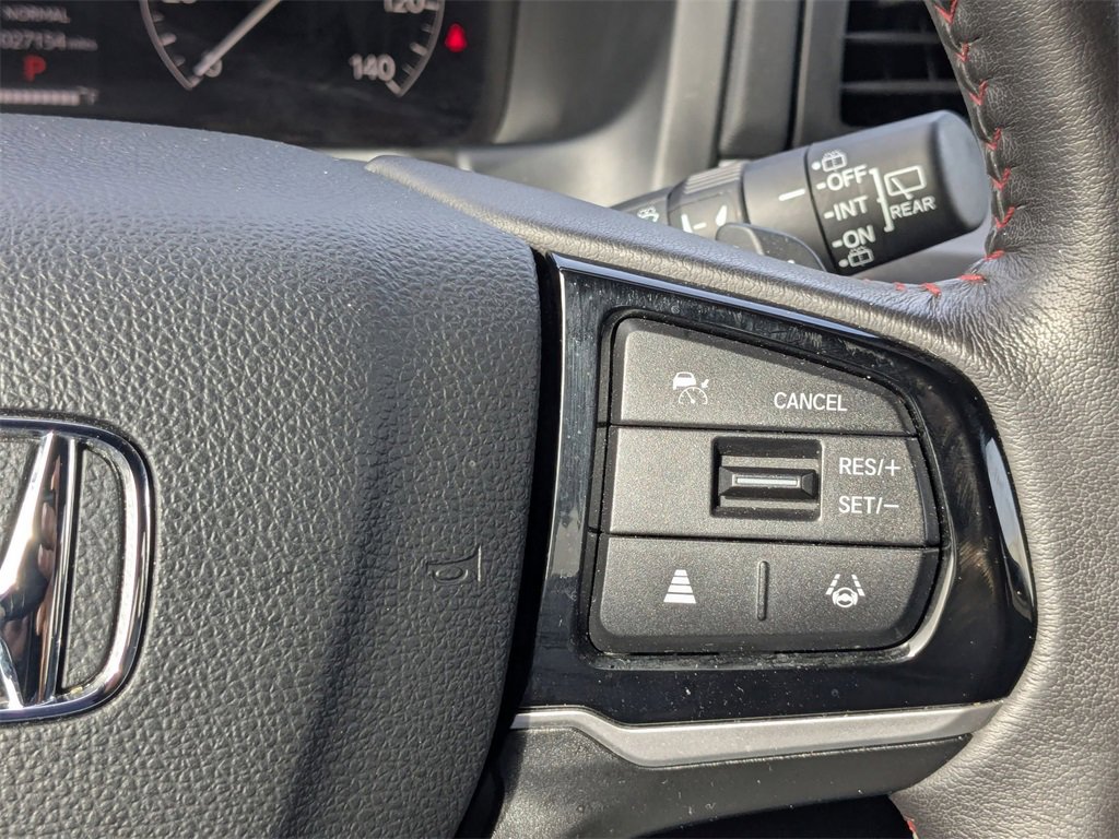 Used 2025 Honda Odyssey Sport-L image 16