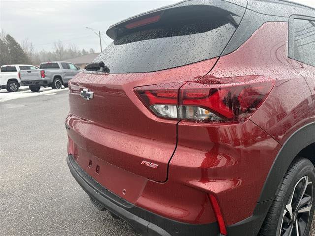 Used 2023 Chevrolet TrailBlazer RS w/ Sun and Liftgate Package image 21