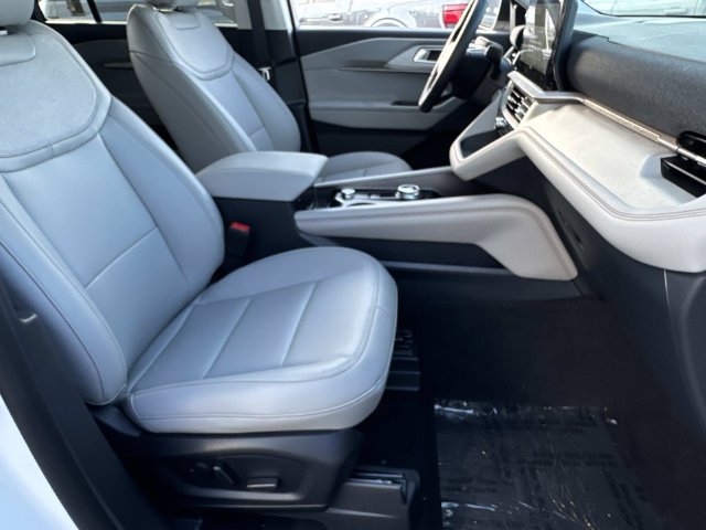 New 2026 Ford Explorer Active w/ Active Comfort Package RWD image 11