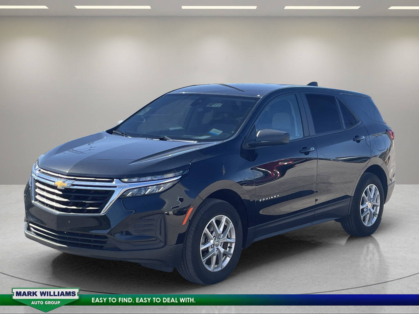 Used 2024 Chevrolet Equinox LS w/ LS Convenience Package AWD/4WD image 2