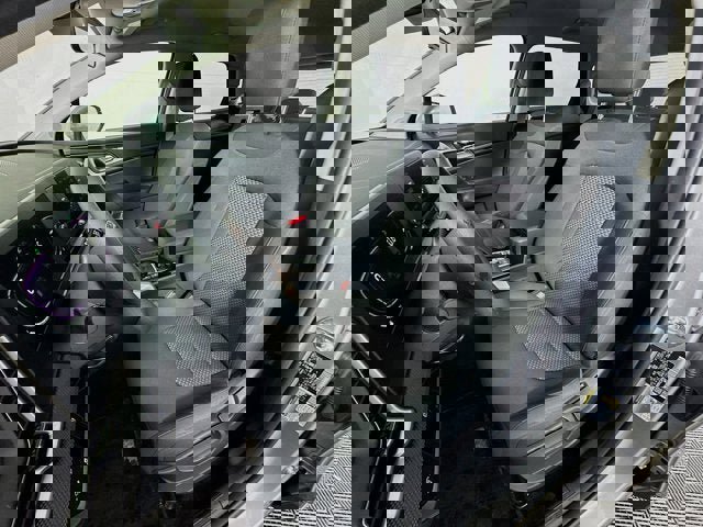 Certified 2025 Kia Sportage LX image 21