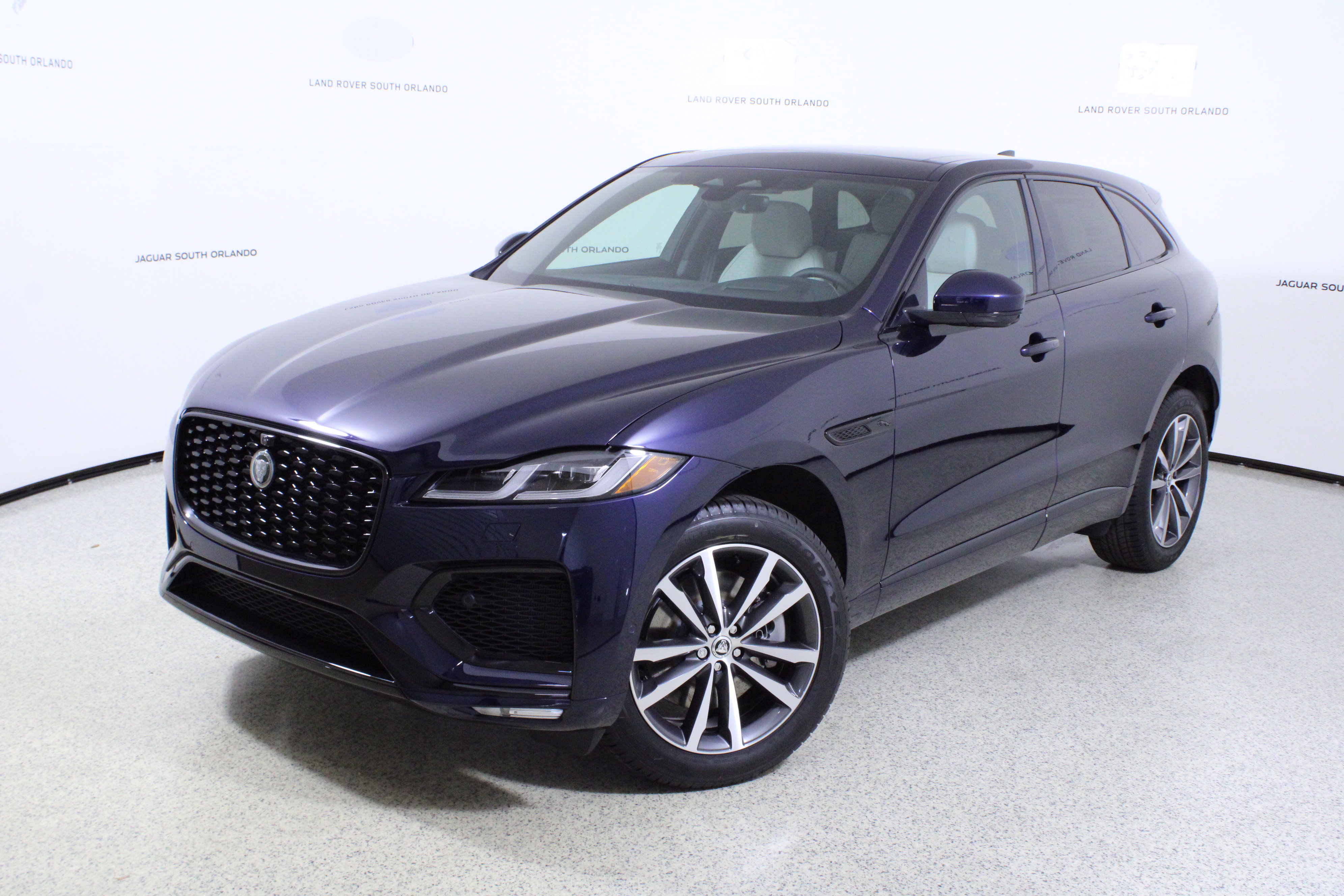 New 2026 Jaguar F-PACE R-Dynamic S image 1