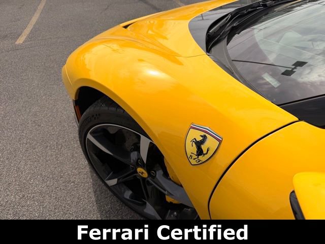 Used 2022 Ferrari SF90 Spider image 18