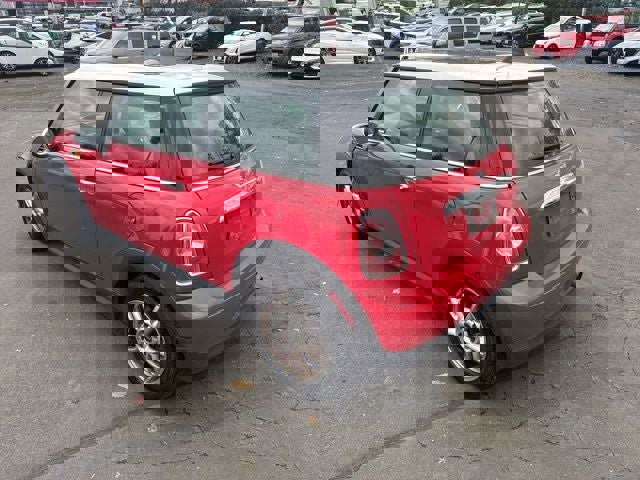 Used 2012 MINI Cooper Hardtop image 2