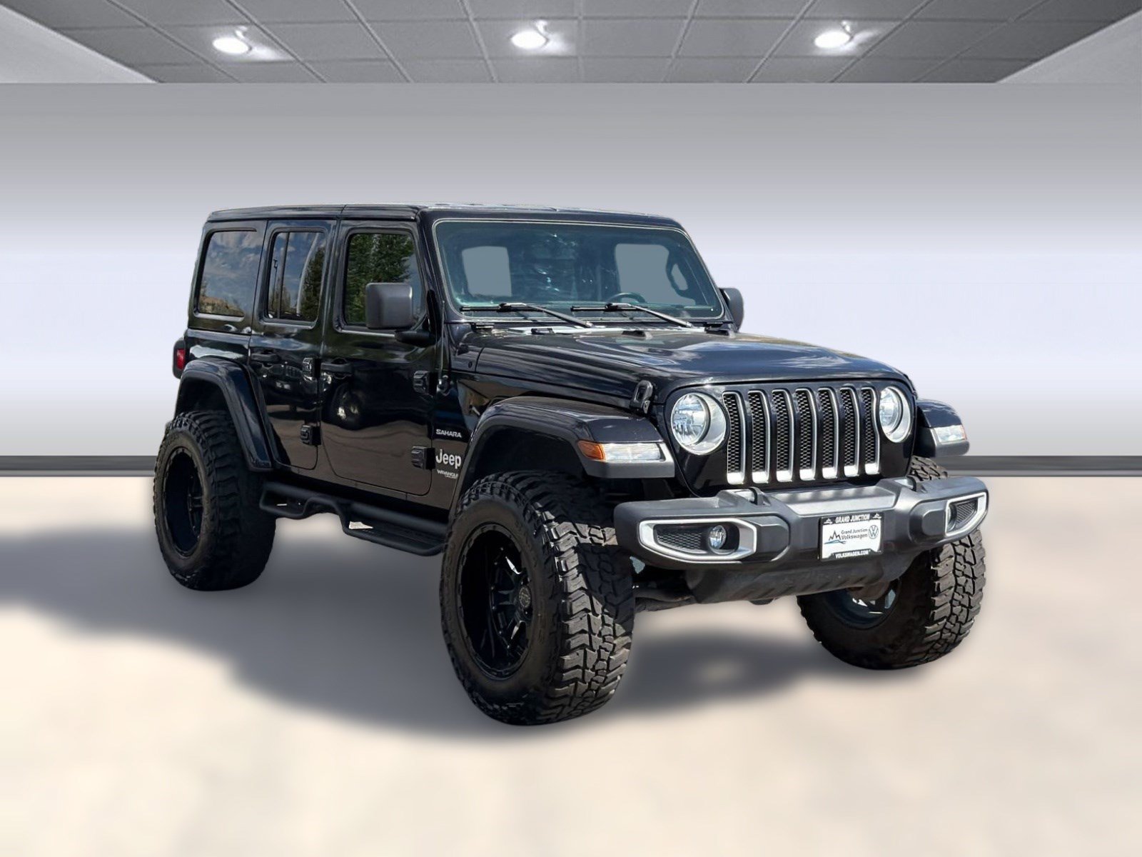 Used 2020 Jeep Wrangler Unlimited Sahara w/ Uconnect 4C Nav & Sound Group AWD/4WD image 7