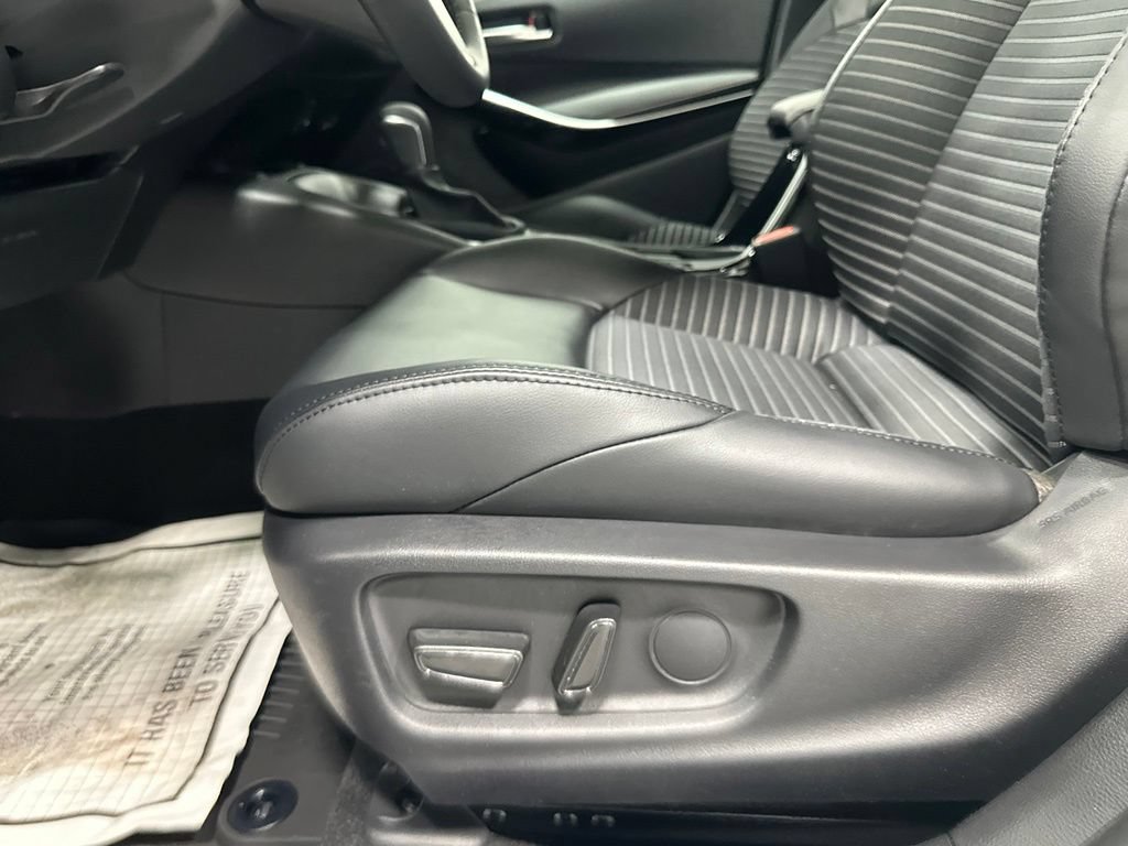 Used 2026 Toyota Corolla XSE FWD image 12