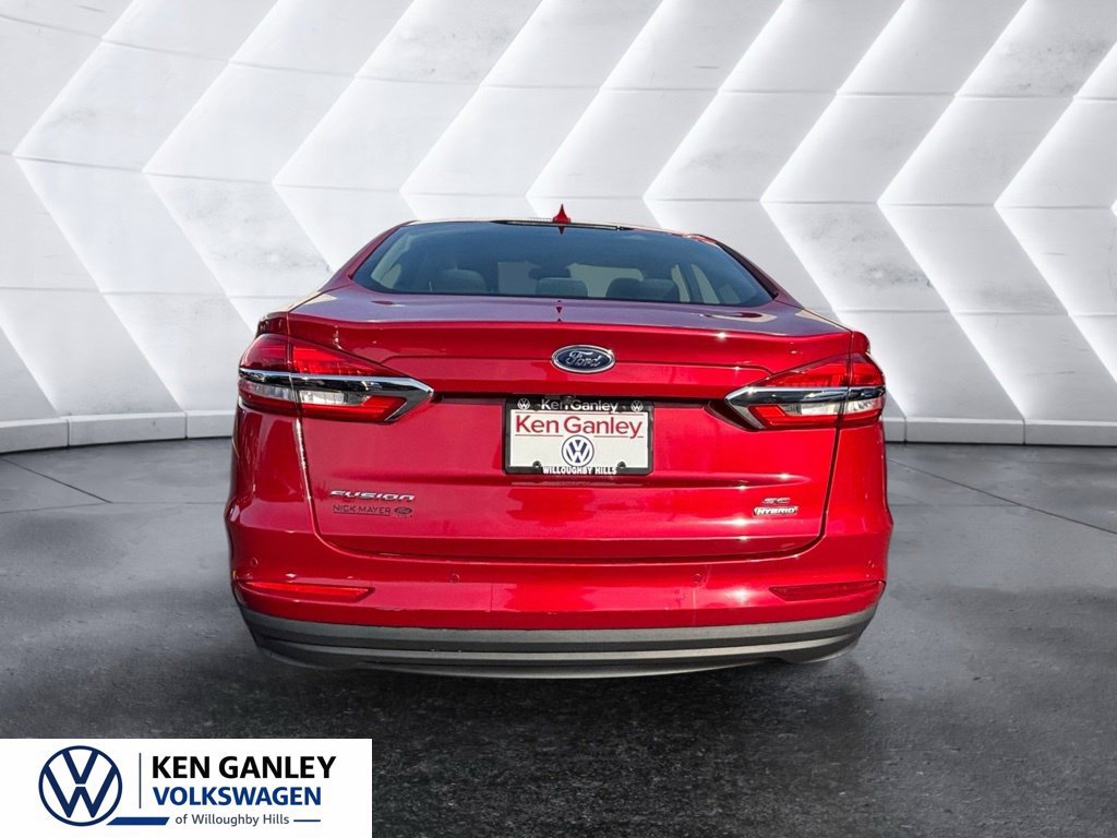 Used 2020 Ford Fusion SE FWD image 3