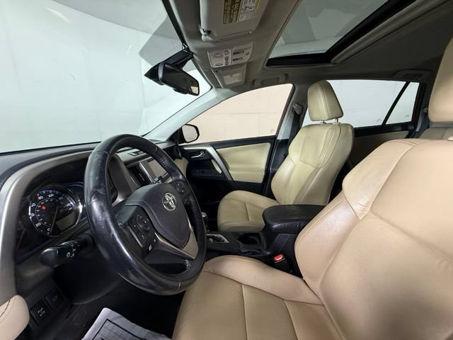 Used 2015 Toyota RAV4 Limited w/ Technology Package AWD/4WD image 17