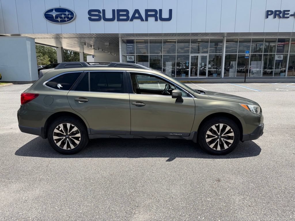 Used 2017 Subaru Outback 2.5i Limited w/ Popular Package #5 AWD/4WD image 2