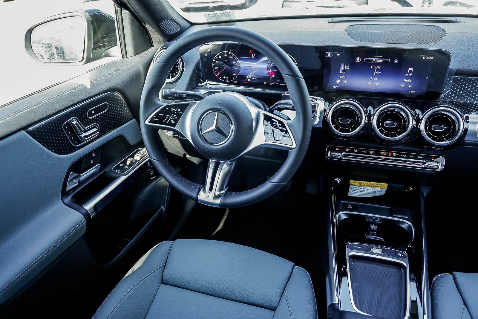 New 2026 Mercedes-Benz GLB 250 image 14