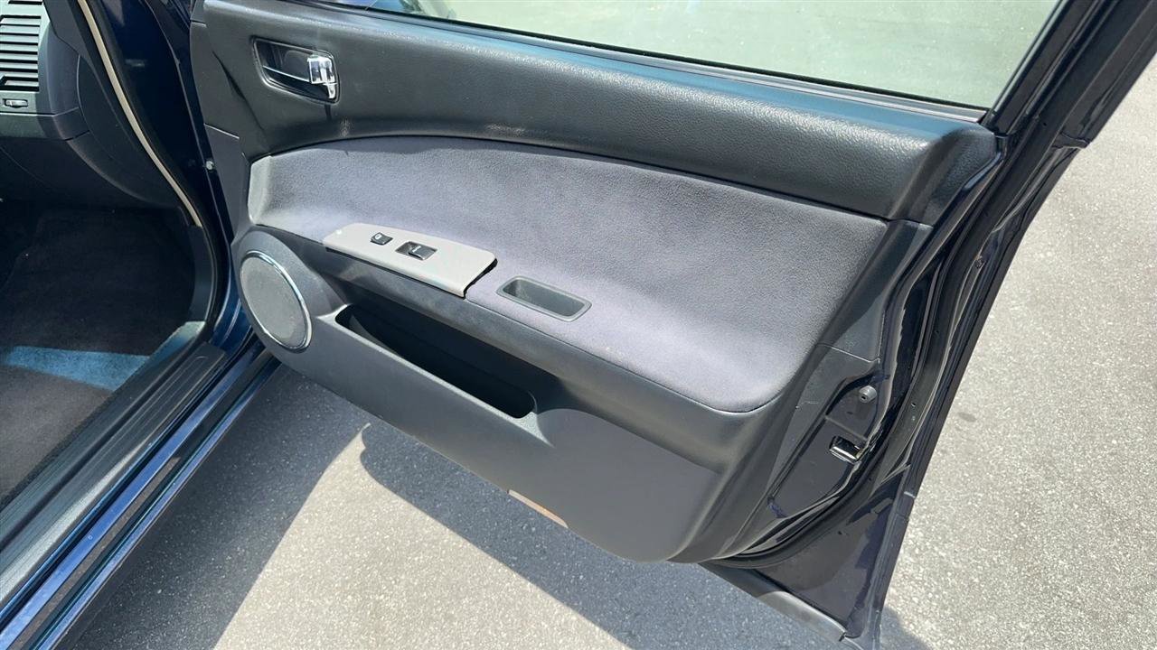Used 2005 Nissan Altima 2.5 S w/ (F01) Convenience Pkg FWD image 30