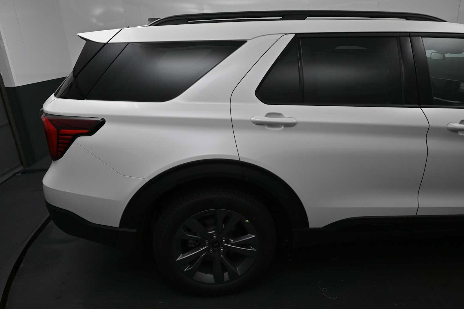 New 2026 Ford Explorer Active w/ Active Comfort Package AWD/4WD image 12