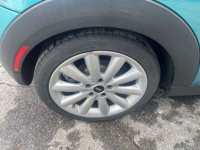 Used 2017 MINI Cooper Base image 9