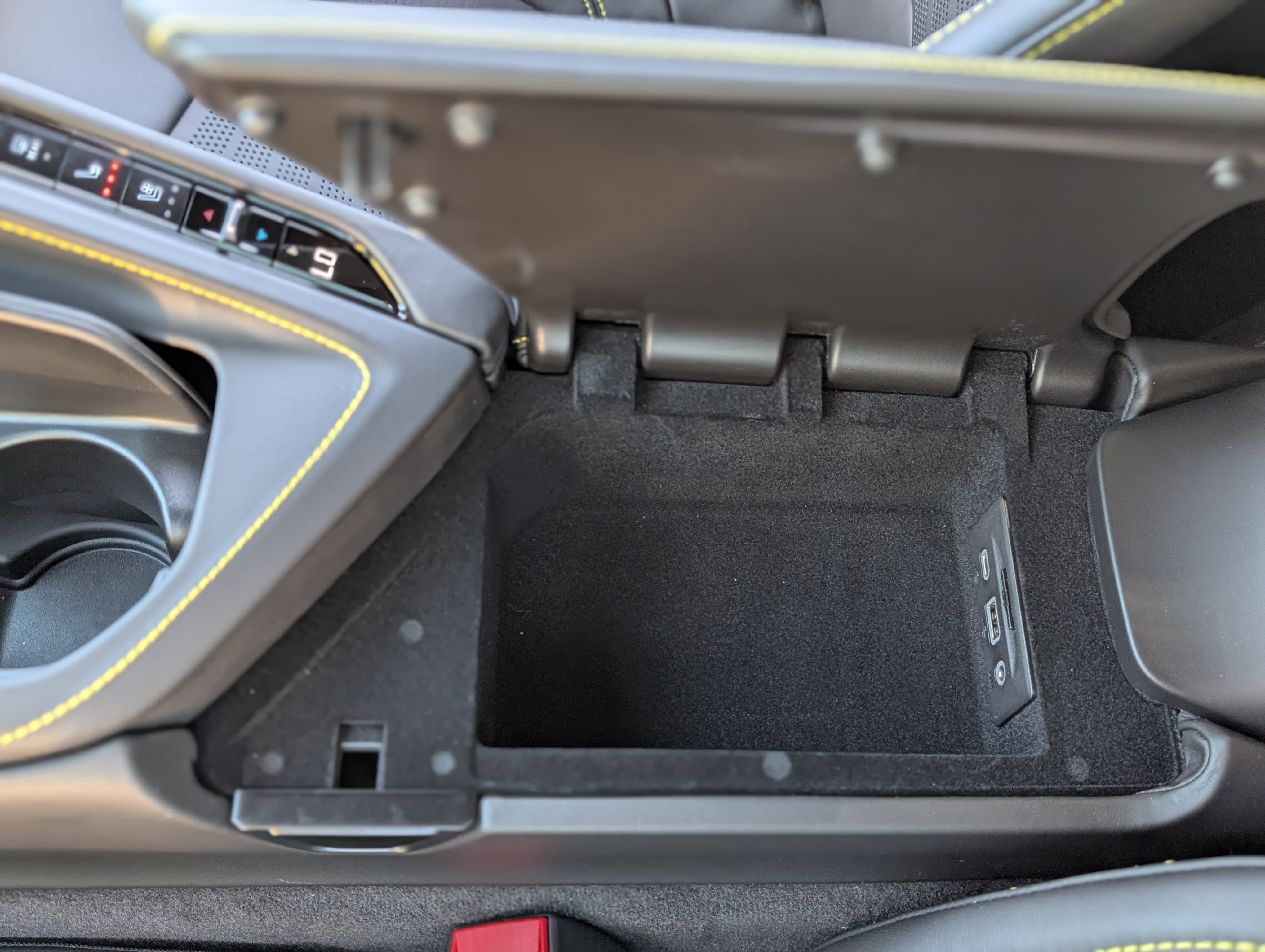 Used 2023 Chevrolet Corvette Stingray Premium Cpe w/ Z51 Performance Package image 42