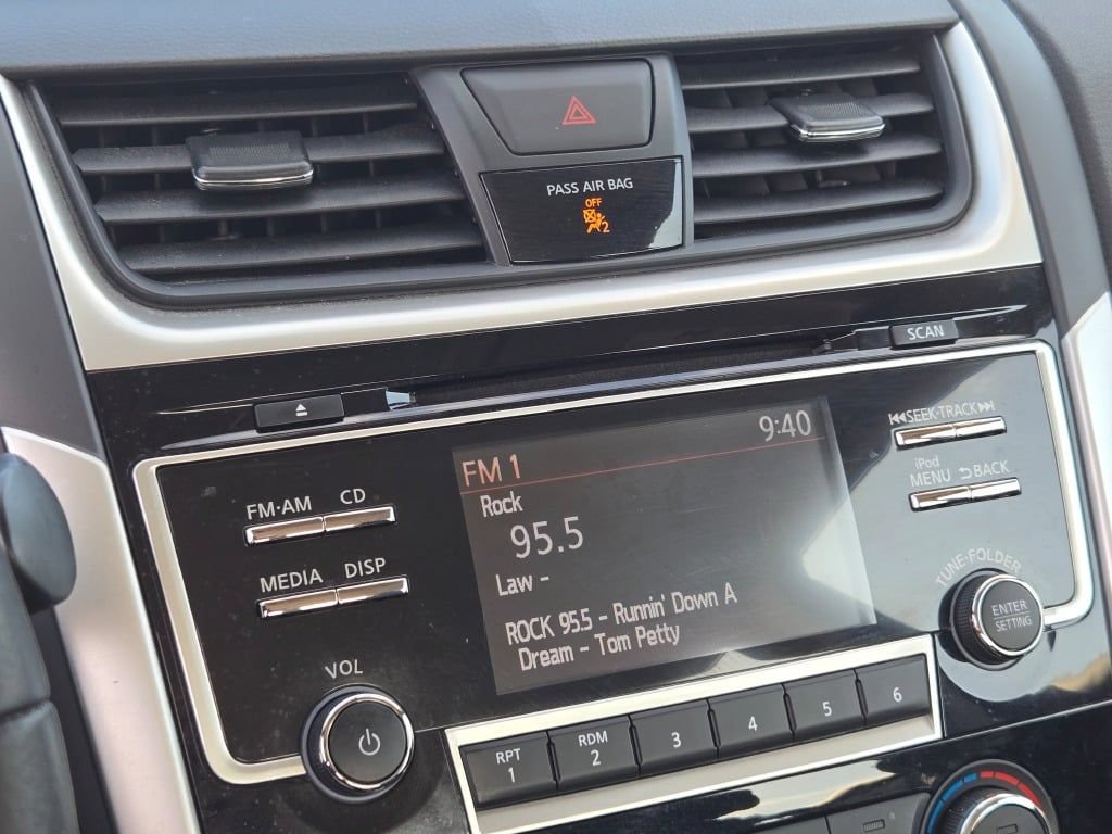 Used 2018 Nissan Altima 2.5 SR FWD image 30