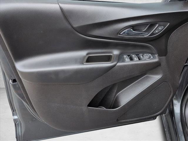 Used 2018 Chevrolet Equinox LT AWD/4WD image 11