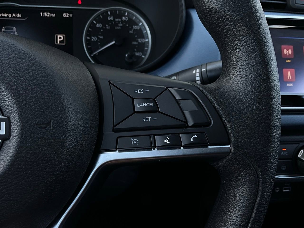 Used 2025 Nissan Versa SV image 30