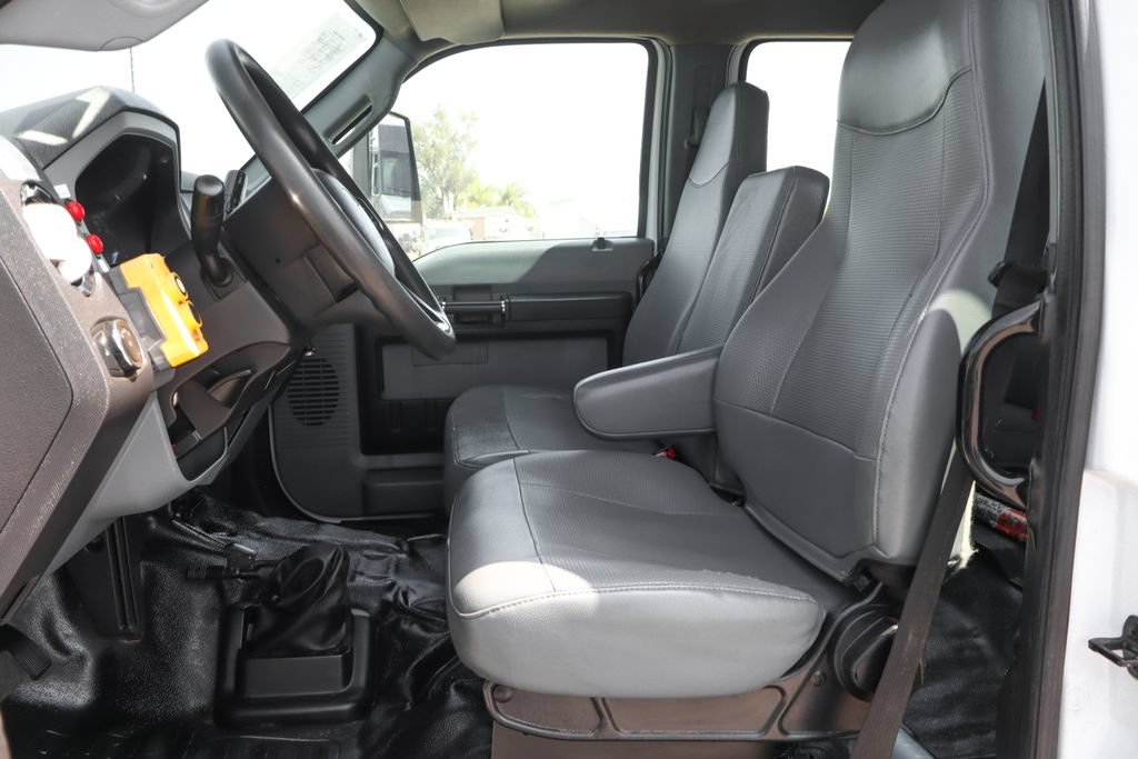 Used 2023 Ford F650 2WD Crew Cab Super Duty image 18