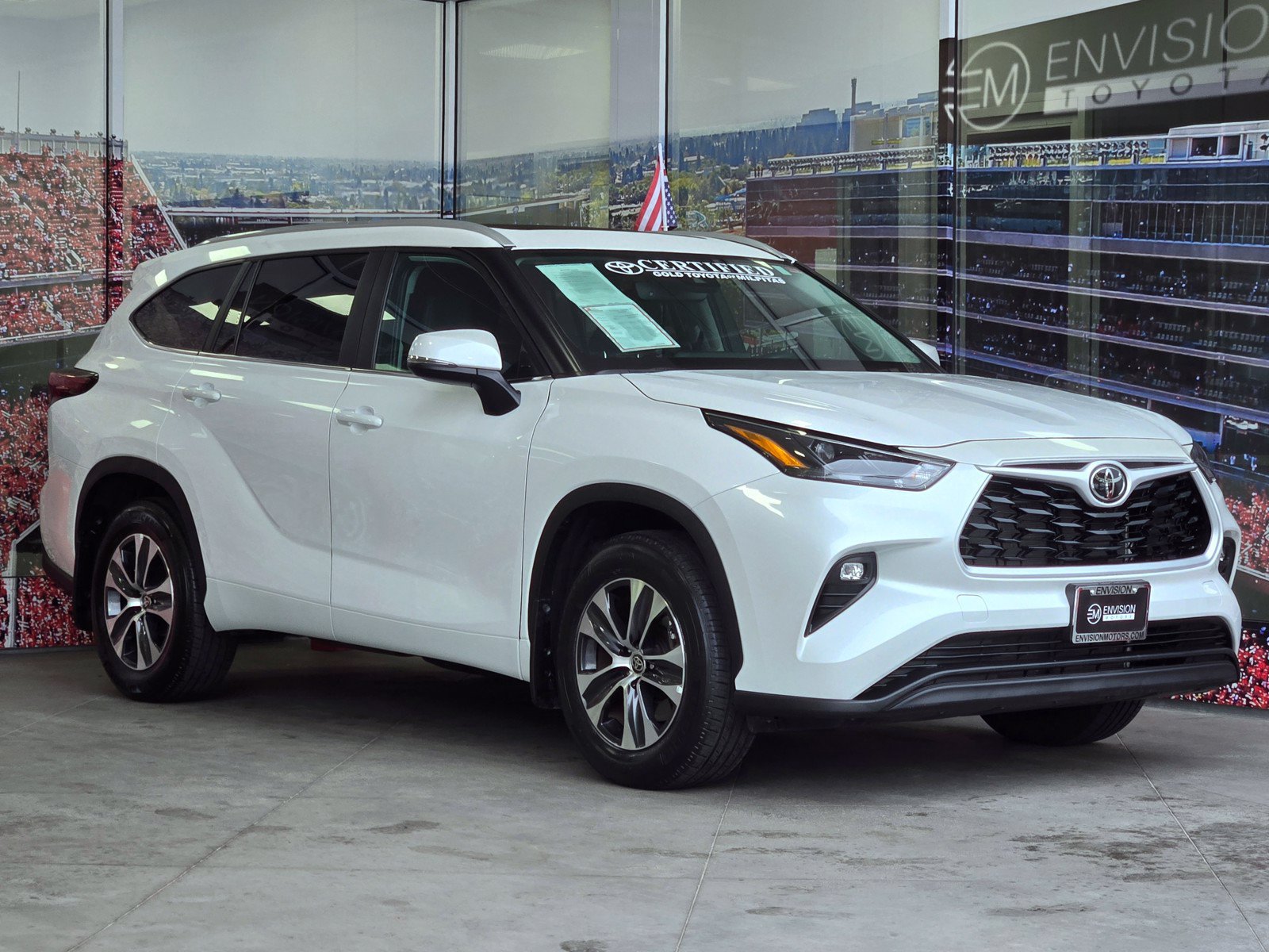 Certified 2026 Toyota Highlander XLE