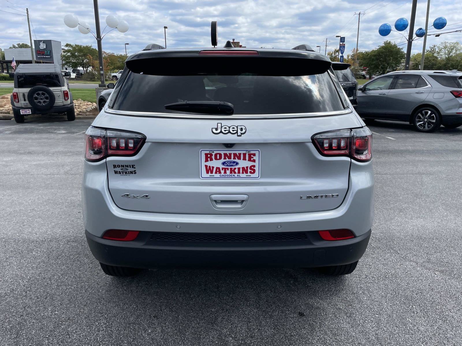 Used 2025 Jeep Compass Limited AWD/4WD image 5